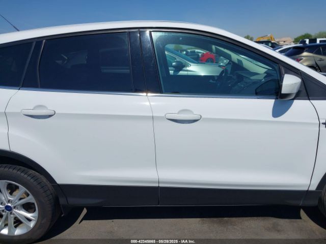 1FMCU9GD1HUC35179 Ford ESCAPE SE