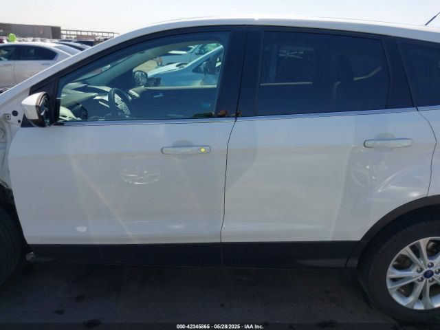 1FMCU9GD1HUC35179 Ford ESCAPE SE