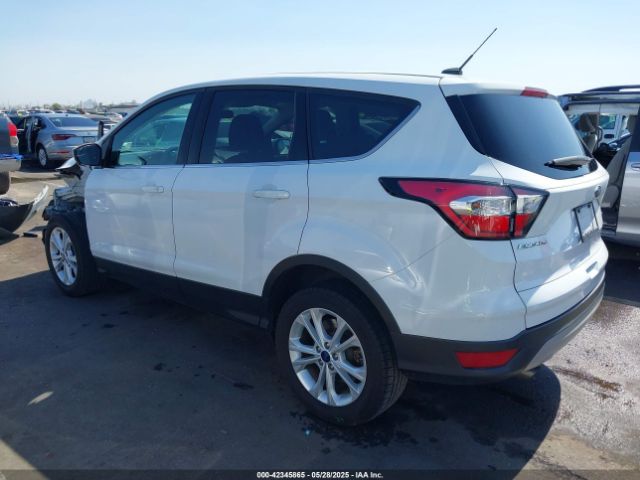 1FMCU9GD1HUC35179 Ford ESCAPE SE