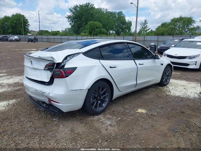 2023 TESLA MODEL 3 5YJ3E1EA8PF608429 Photo 3