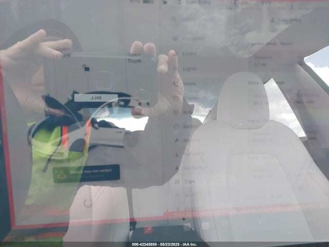 2023 TESLA MODEL 3 5YJ3E1EA8PF608429 Photo 6