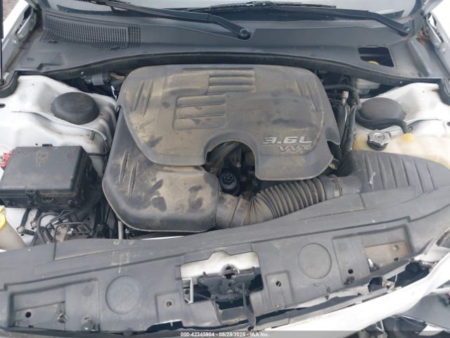 2014 CHRYSLER 300 2C3CCAAG3EH355676 Photo 9