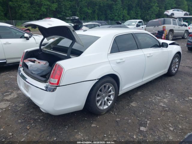 2014 CHRYSLER 300 2C3CCAAG3EH355676 Photo 3