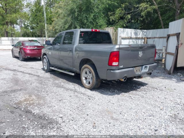 2013 RAM 1500 1C6RR6KT2DS562992 Photo 2
