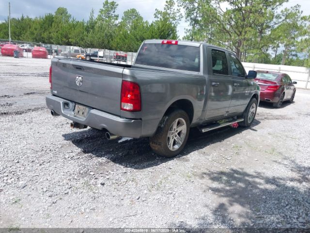 2013 RAM 1500 1C6RR6KT2DS562992 Photo 3
