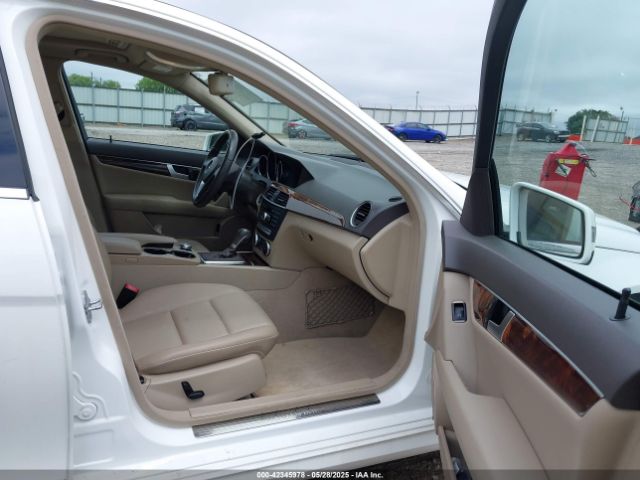 WDDGF4HB0ER312905 Mercedes-Benz C 250 Luxury/sport
