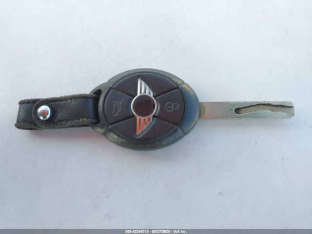 2005 MINI COOPER WMWRF33435TG11068 Photo 10