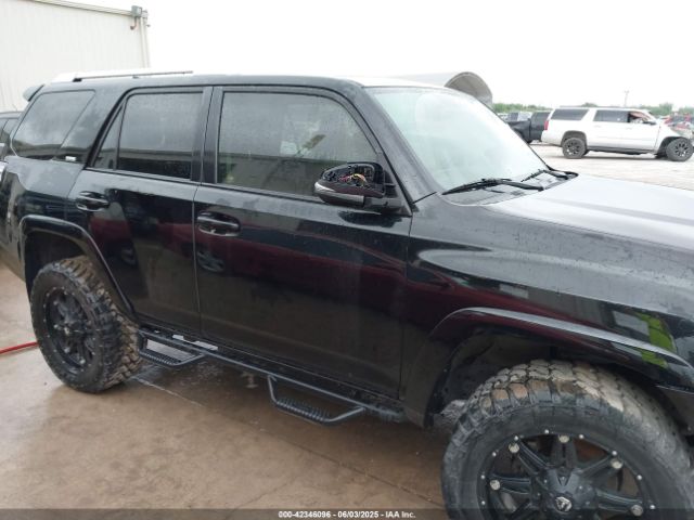 JTEZU5JR9G5113119 Toyota 4RUNNER SR5