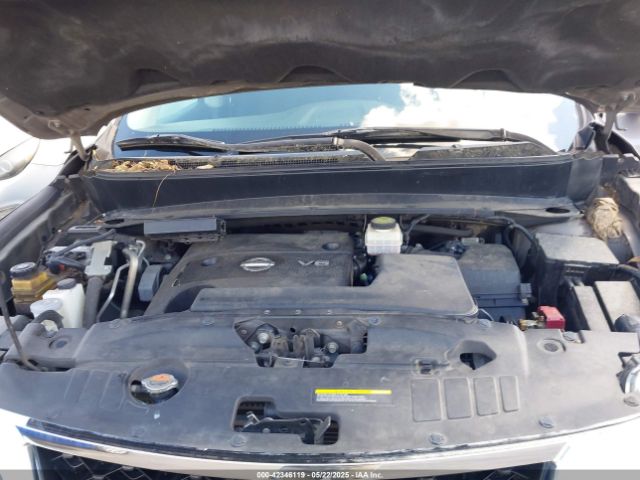 5N1AR2MNXEC613921 Nissan Pathfinder S