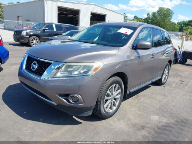 5N1AR2MNXEC613921 Nissan Pathfinder S