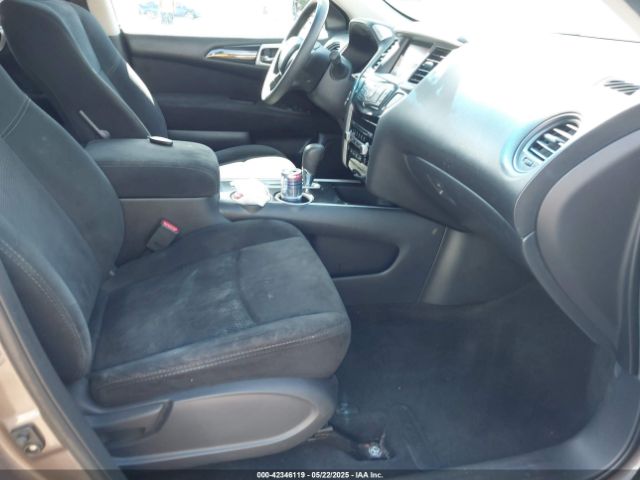 5N1AR2MNXEC613921 Nissan Pathfinder S