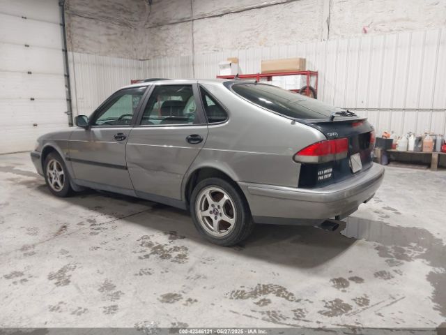 2001 SAAB 9-3 YS3DD55H112047165 Photo 2