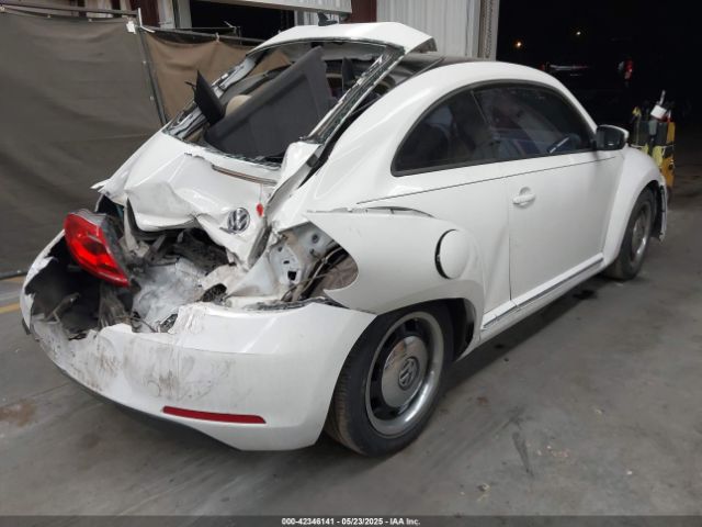 2013 VOLKSWAGEN BEETLE 3VWJP7AT3DM615918 Photo 3
