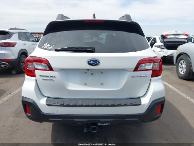 4S4BSADC8J3263006 Subaru Outback 2.5i Premium