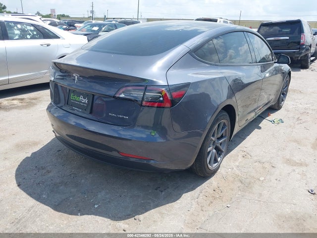 2022 TESLA MODEL 3 5YJ3E1EB1NF266179 Photo 3