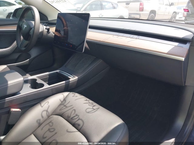 2022 TESLA MODEL 3 5YJ3E1EB1NF266179 Photo 4