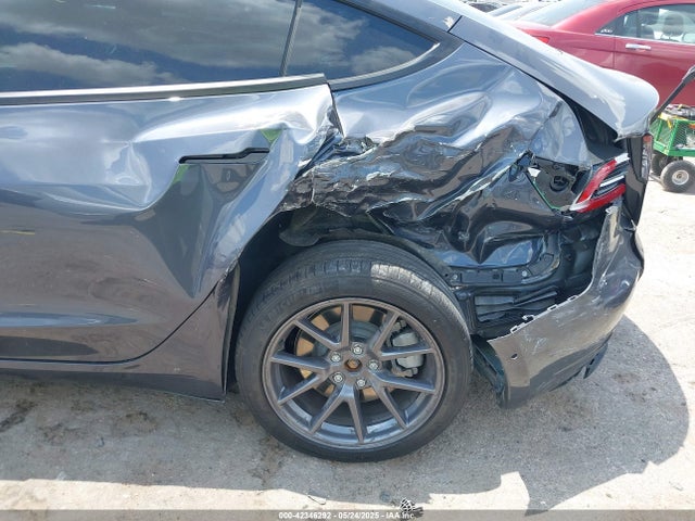 2022 TESLA MODEL 3 5YJ3E1EB1NF266179 Photo 5
