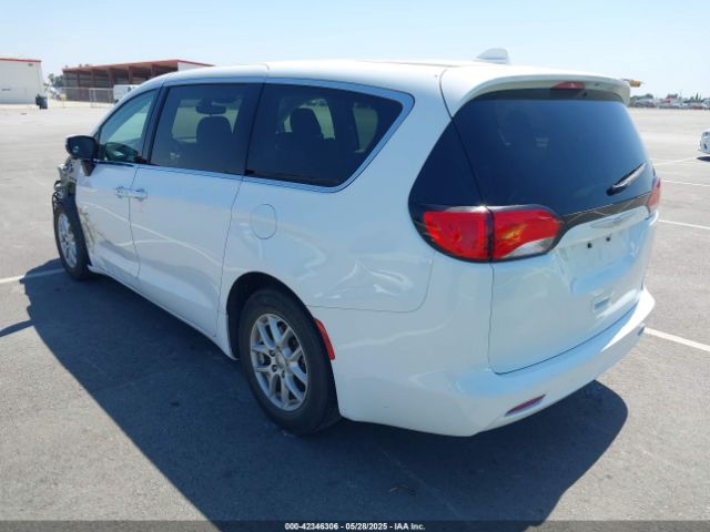 2017 CHRYSLER PACIFICA 2C4RC1CG0HR747841 Photo 2