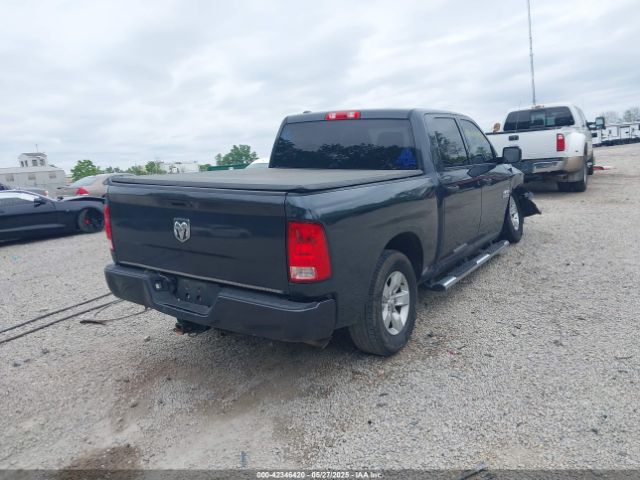 1C6RR7KG9HS686899 RAM 1500 Express  4x4 5'7 Box