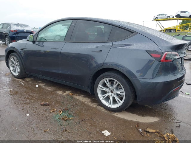 2021 TESLA MODEL Y 5YJYGDEE5MF175295 Photo 2
