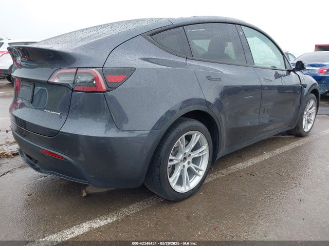 2021 TESLA MODEL Y 5YJYGDEE5MF175295 Photo 3