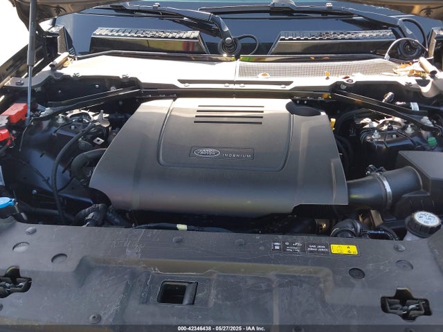 SALEJ7EX5S2391695 Land Rover Defender 110 P300