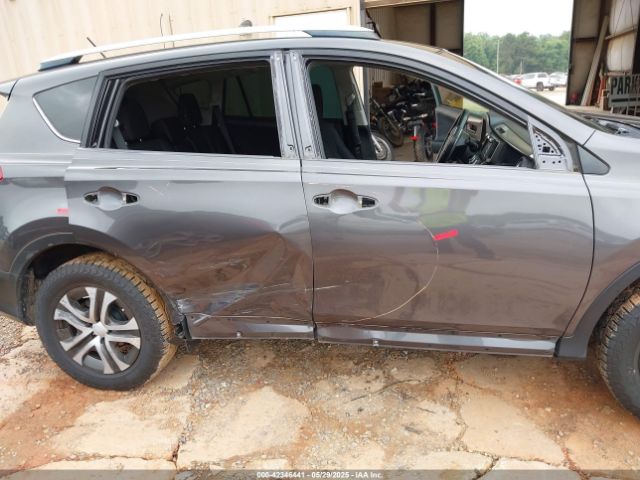2T3BFREV1FW401691 Toyota RAV4 LE