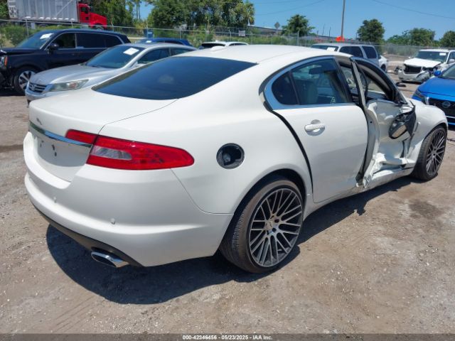 2009 JAGUAR XF SAJWA05B09HR06215 Photo 3