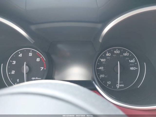 Alfa Romeo 2019 2019 ZASPAKBN8K7C49471 Image 16
