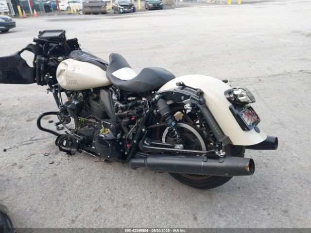 2023 HARLEY-DAVIDSON FLTRXST 1HD1ACL17PB646995 Photo 2