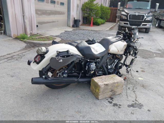 2023 HARLEY-DAVIDSON FLTRXST 1HD1ACL17PB646995 Photo 3