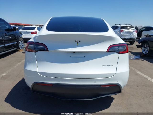 5YJYGDEE9MF158242 Tesla 2021