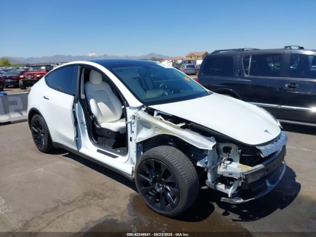 5YJYGDEE9MF158242 Tesla 2021