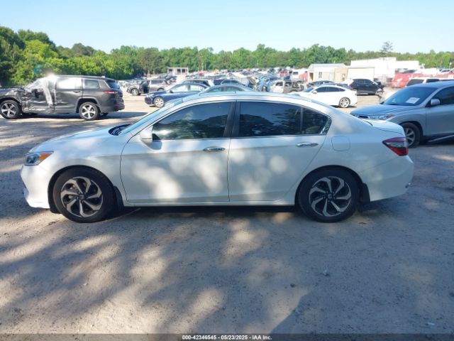 1HGCR2F98GA225471 Honda k24w1