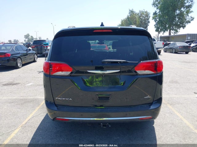 2C4RC1BG6HR576787 Chrysler Pacifica Touring-l