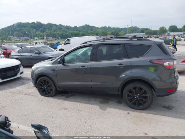 1FMCU9GD5HUA15334 Ford ESCAPE SE