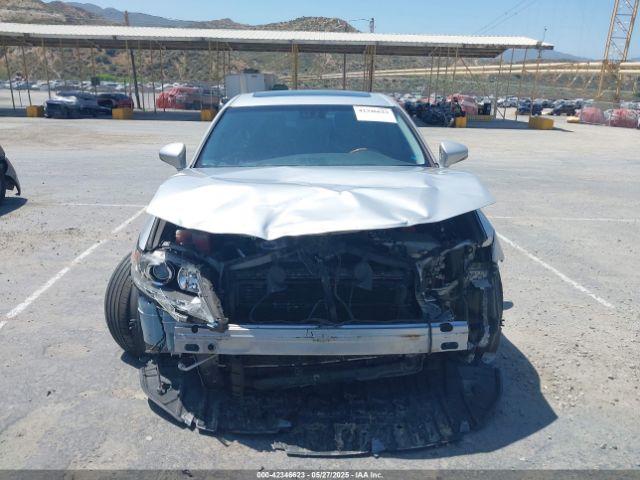 JTHBW1GG1E2068009 Lexus ES 300H
