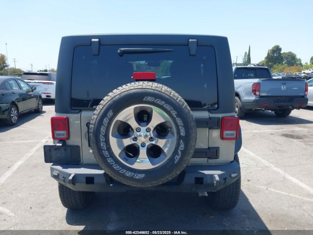 1C4BJWDG3JL809752 Jeep Wrangler Jk Unlimited Sport S 4x4