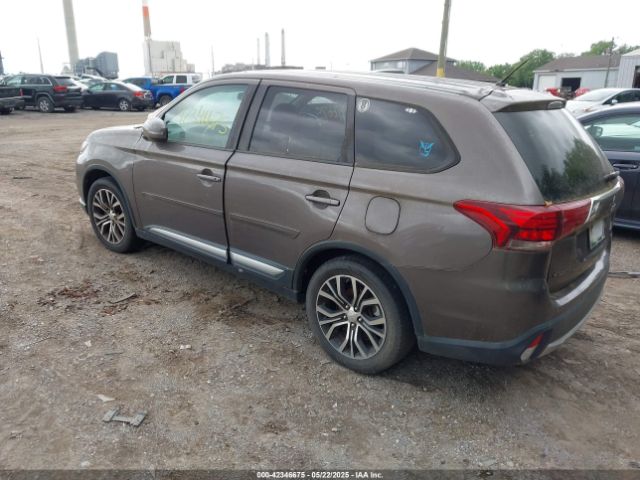 2016 MITSUBISHI OUTLANDER JA4AD3A39GZ047742 Photo 2