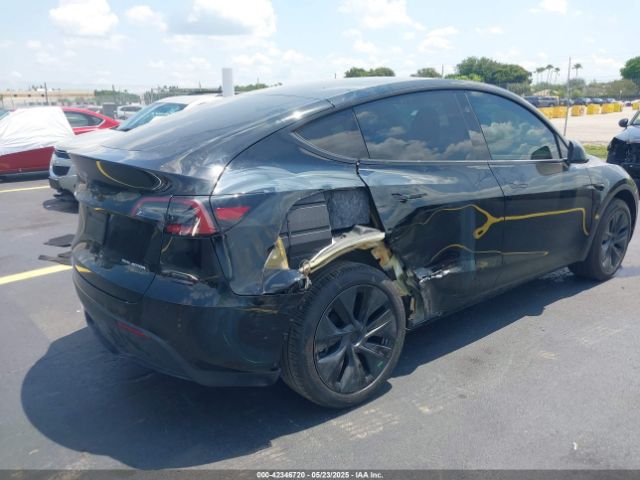2025 TESLA MODEL Y 7SAYGDEE6SA350229 Photo 3