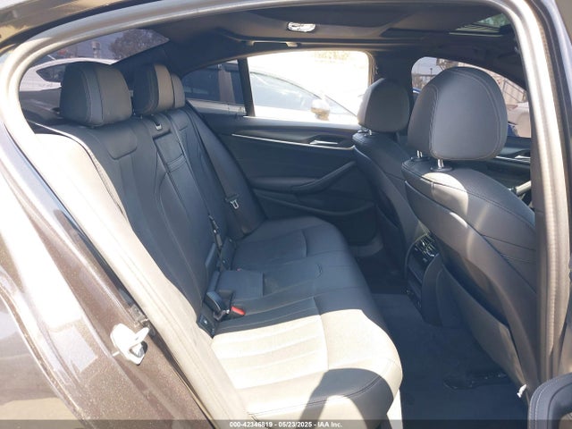 WBA53BH09NWX79252 BMW 530I