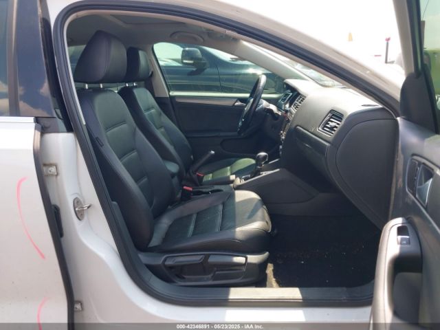 3VWLA7AJ1FM336236 Volkswagen 2015