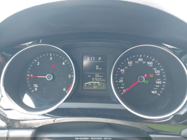 3VWLA7AJ1FM336236 Volkswagen 2015