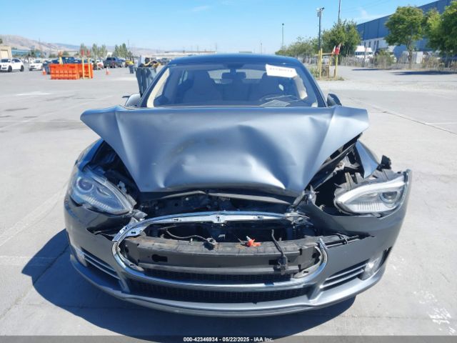 5YJSA1H17EFP33910 Tesla Model S P85