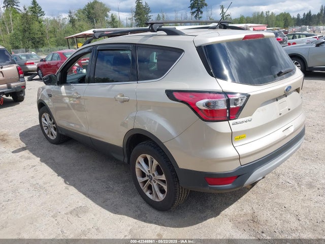 Ford ESCAPE SE 2017 1FMCU9GD7HUC80871 Image 3