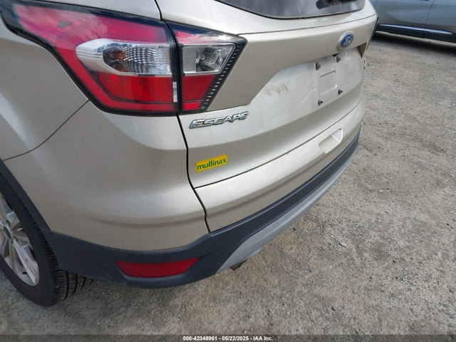 Ford ESCAPE SE 2017 1FMCU9GD7HUC80871 Image 6
