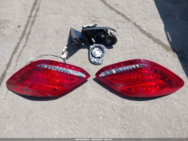 WDDUG8CB7GA255232 Mercedes-Benz S 550