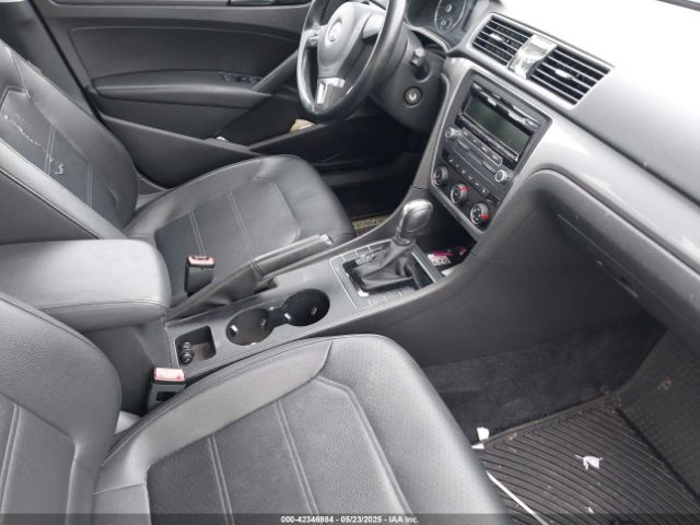 1VWAT7A31EC117263 Volkswagen Passat 1.8t Wolfsburg Edition