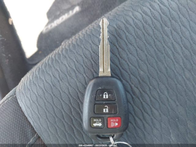 5YFBURHEXKP929493 Toyota COROLLA LE