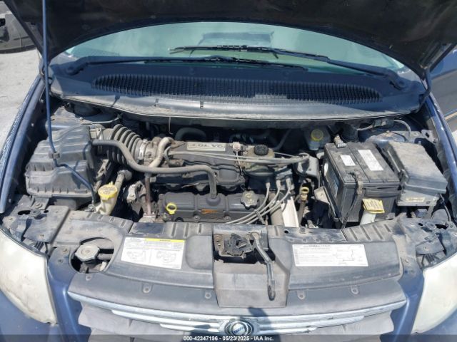 2005 CHRYSLER TOWN & COUNTRY 2C4GP54L15R497388 Photo 9